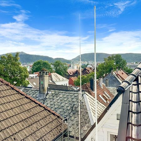 Apartmán View To Bryggen - Renovated Dec 24 - Historic Cobblestone Street Bergen Exteriér fotografie