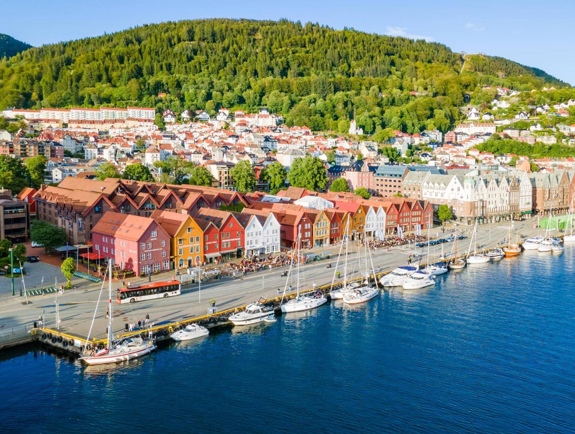 Apartmán View To Bryggen - Renovated Dec 24 - Historic Cobblestone Street Bergen Exteriér fotografie